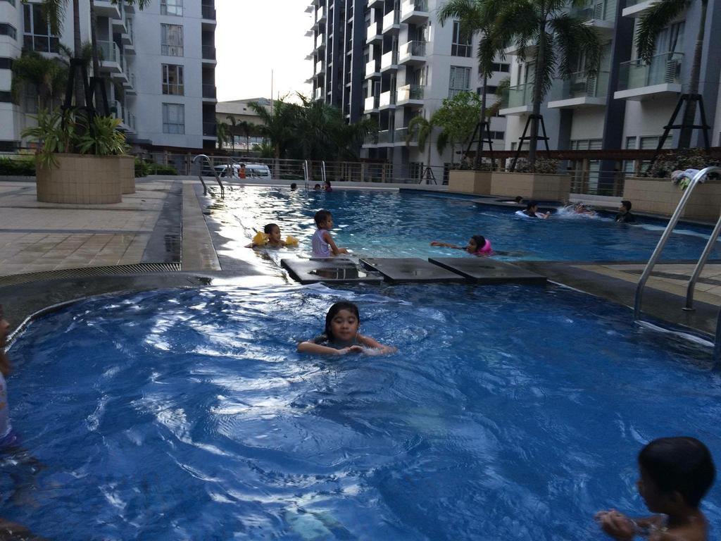 One Palm Tree Villa Cc9N Manila Eksteriør billede